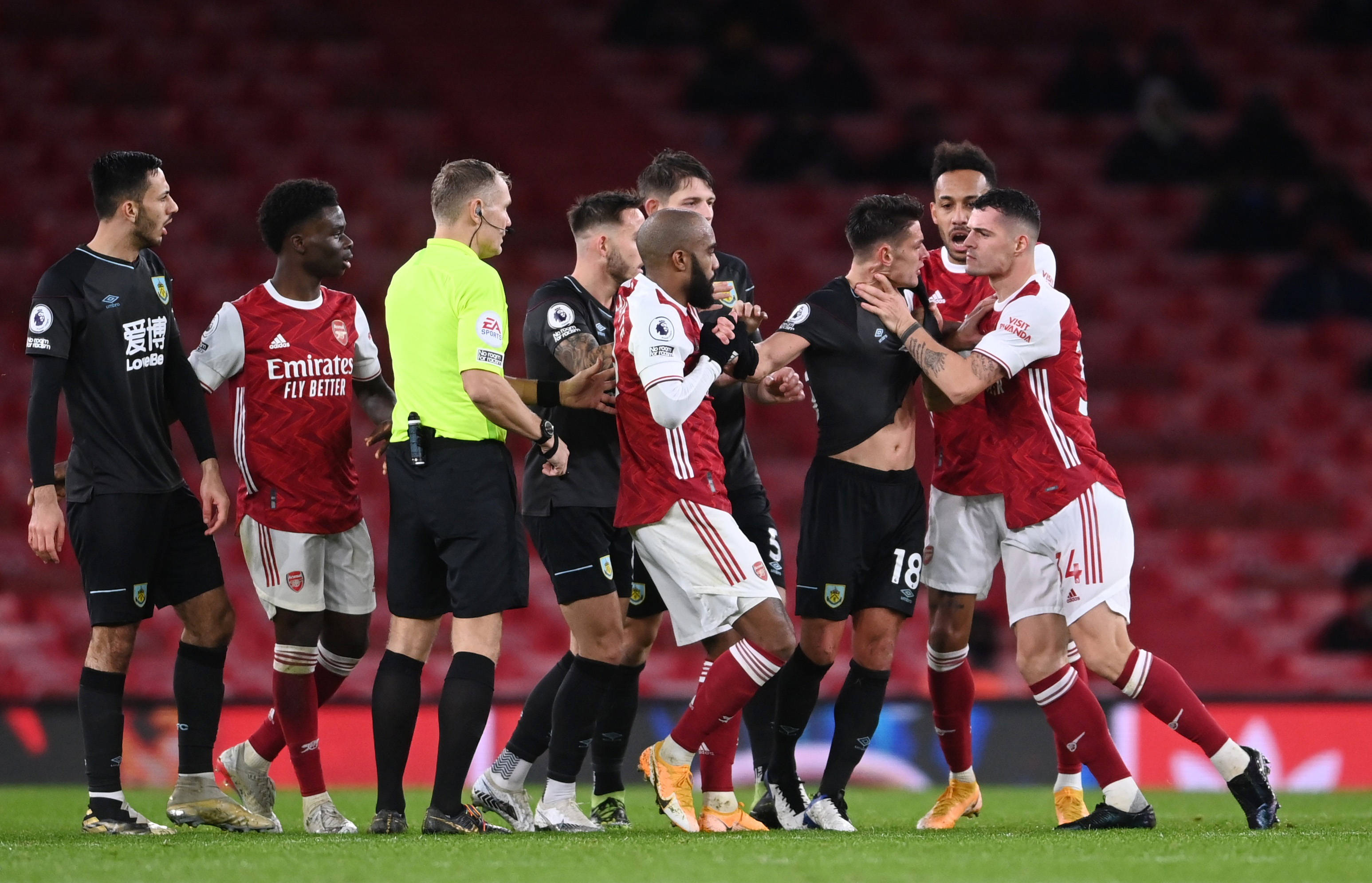 不仅影响着 不仅影响着